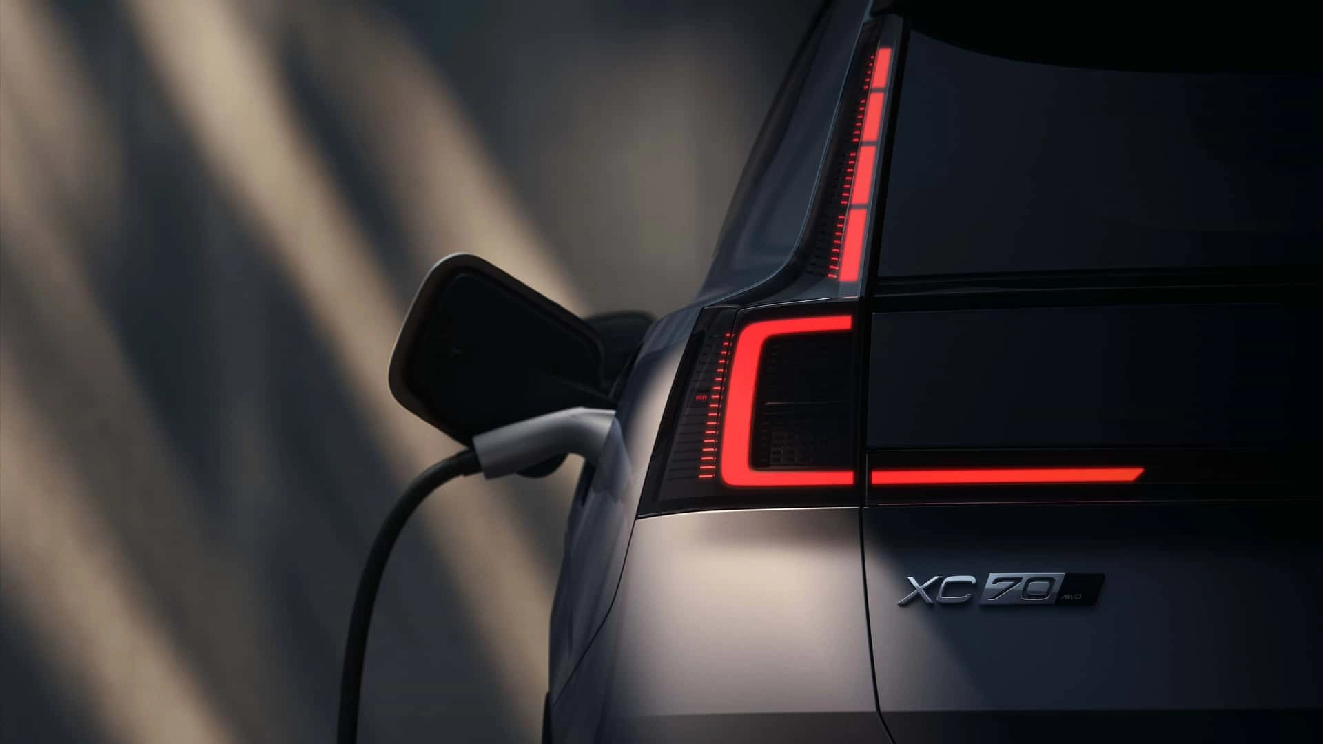 2026 volvo xc70 teaser (1)